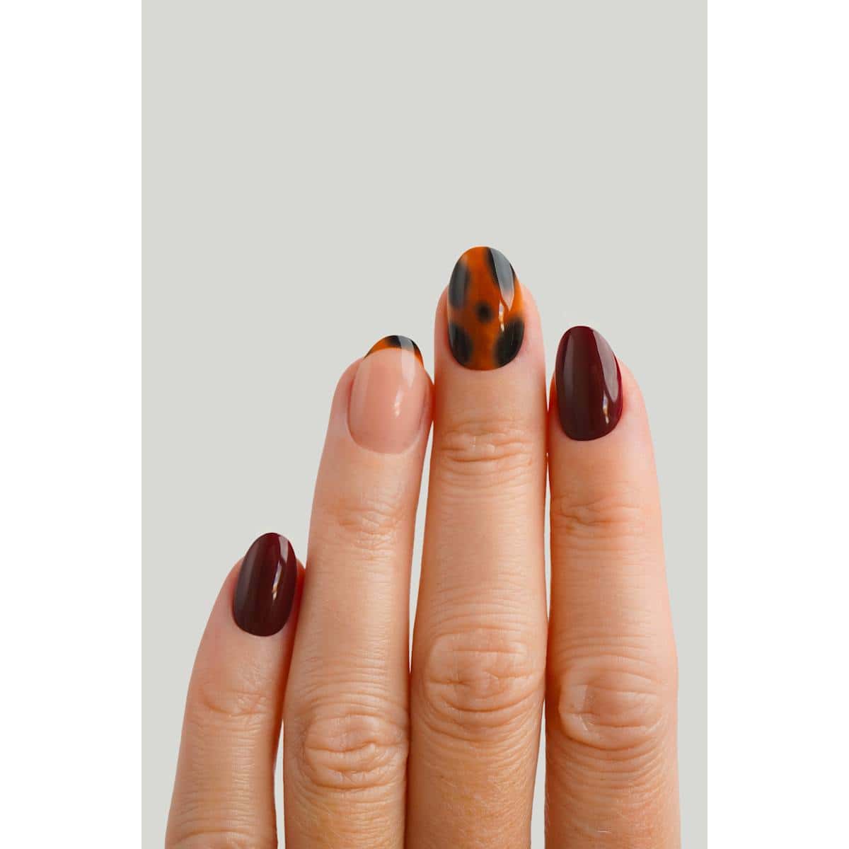 Doonails faux ongles, Soft Gel Press Ons Leo Love Short Round, 30 pièces (Doonails Künstliche Nägel, Soft Gel Press Ons Leo Love Short Round, 30 St) — produit allemand authentique au Maroc
