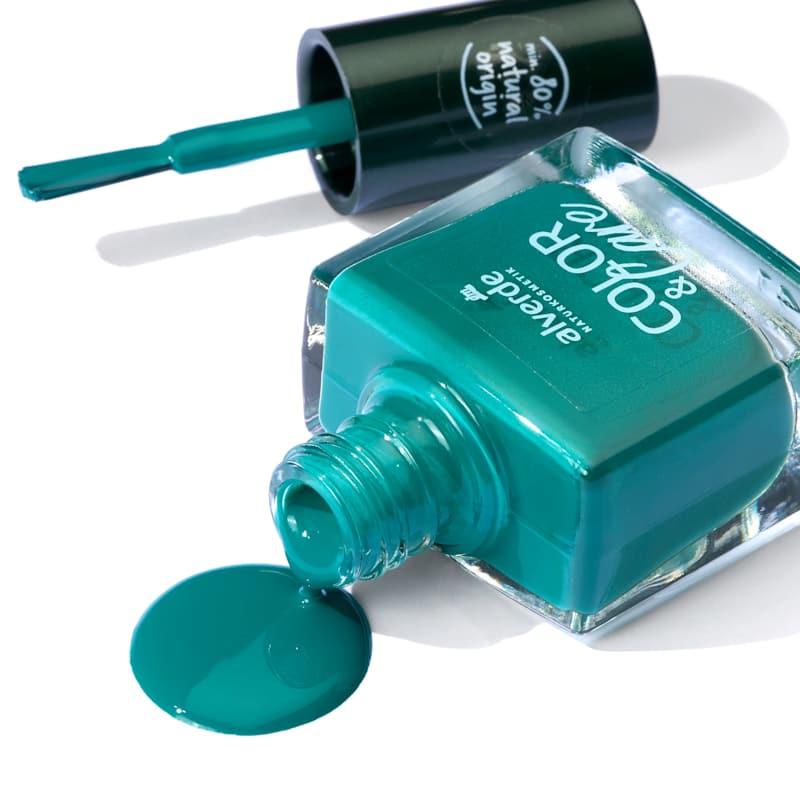 alverde NATURKOSMETIK Vernis à ongles Color & Care 240 Elegant Teal 10 ml